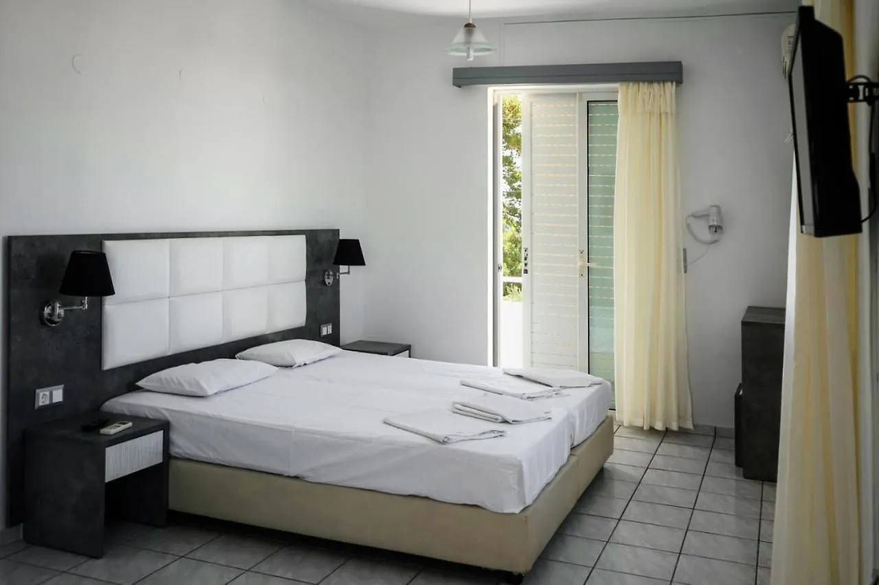 Dm Apartments Platanias